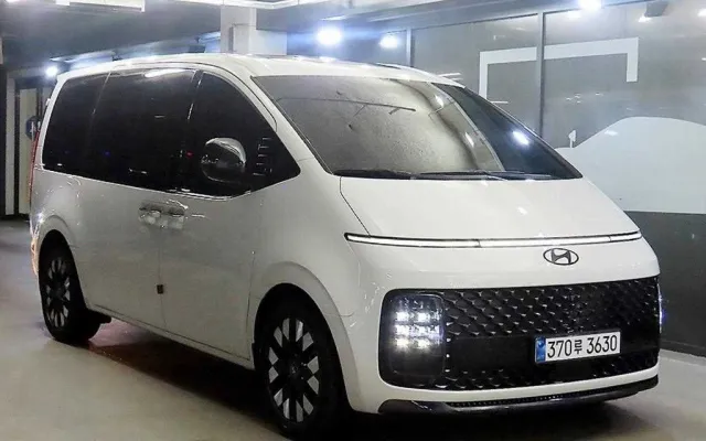 인천수입중고차시세표 스타리아 4WD 디젤 라운지 인스퍼레이션 매물 사진 1 - 2024/04 20,760km